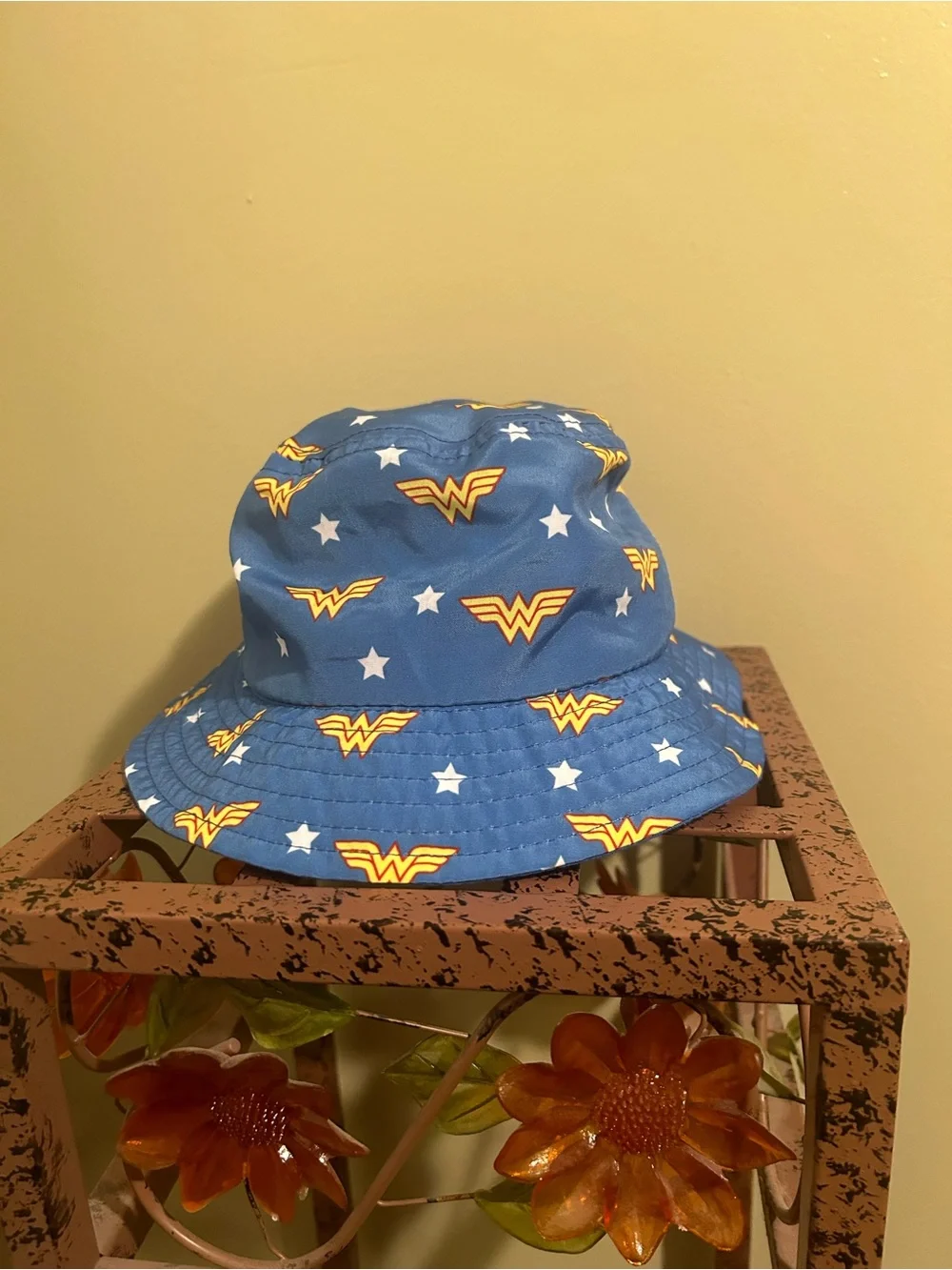 DC Comics Wonder Woman Bucket Hat Youth Kids Blue Stars Sun Cap Midwest